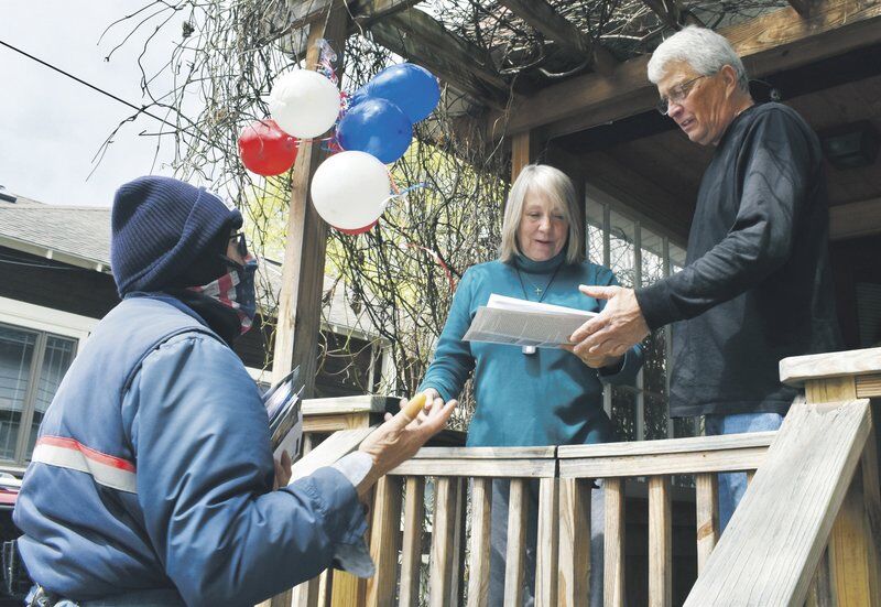 On the Bright Side: Retiring mail carrier gets warm send off